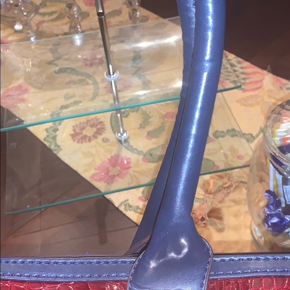 Burgundy and Navy Purse - Picture 10 of 10